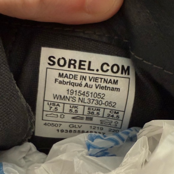 SOREL Harlow Conquest Boot Grey with Red Laces Women’s Size 7.5 - Picture 5 of 6